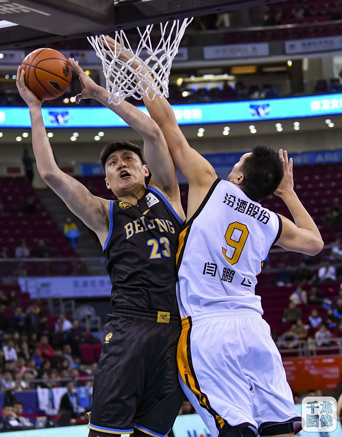 里以扎实的 里以扎实的