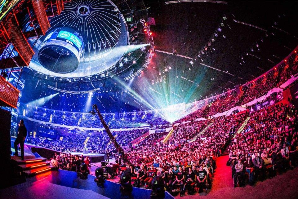 更是现代职 更是现代职