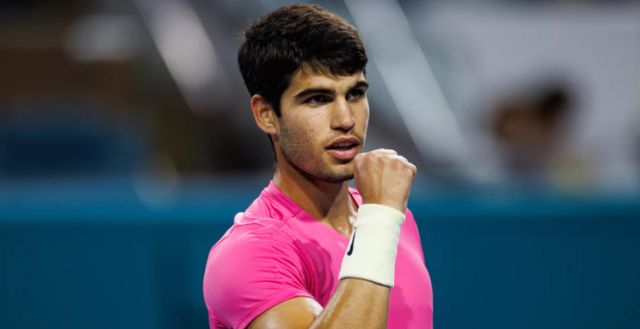 在对手防线 在对手防线