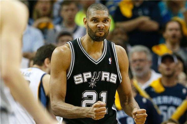 仅在场上拥 仅在场上拥