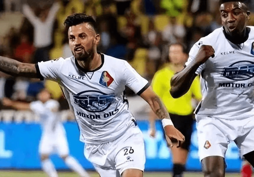 下一拍突后 下一拍突后